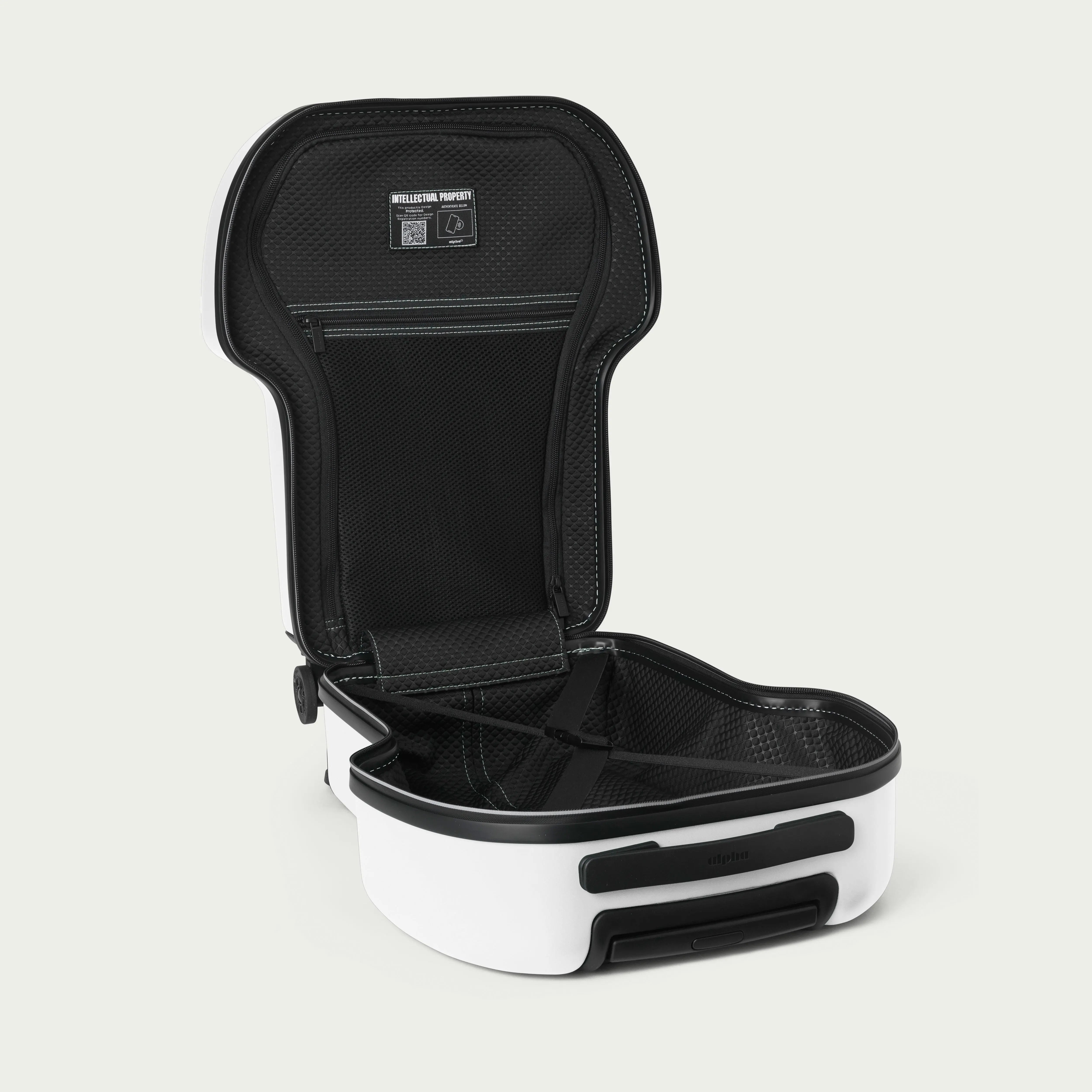 England Cabin Luggage by alpha®