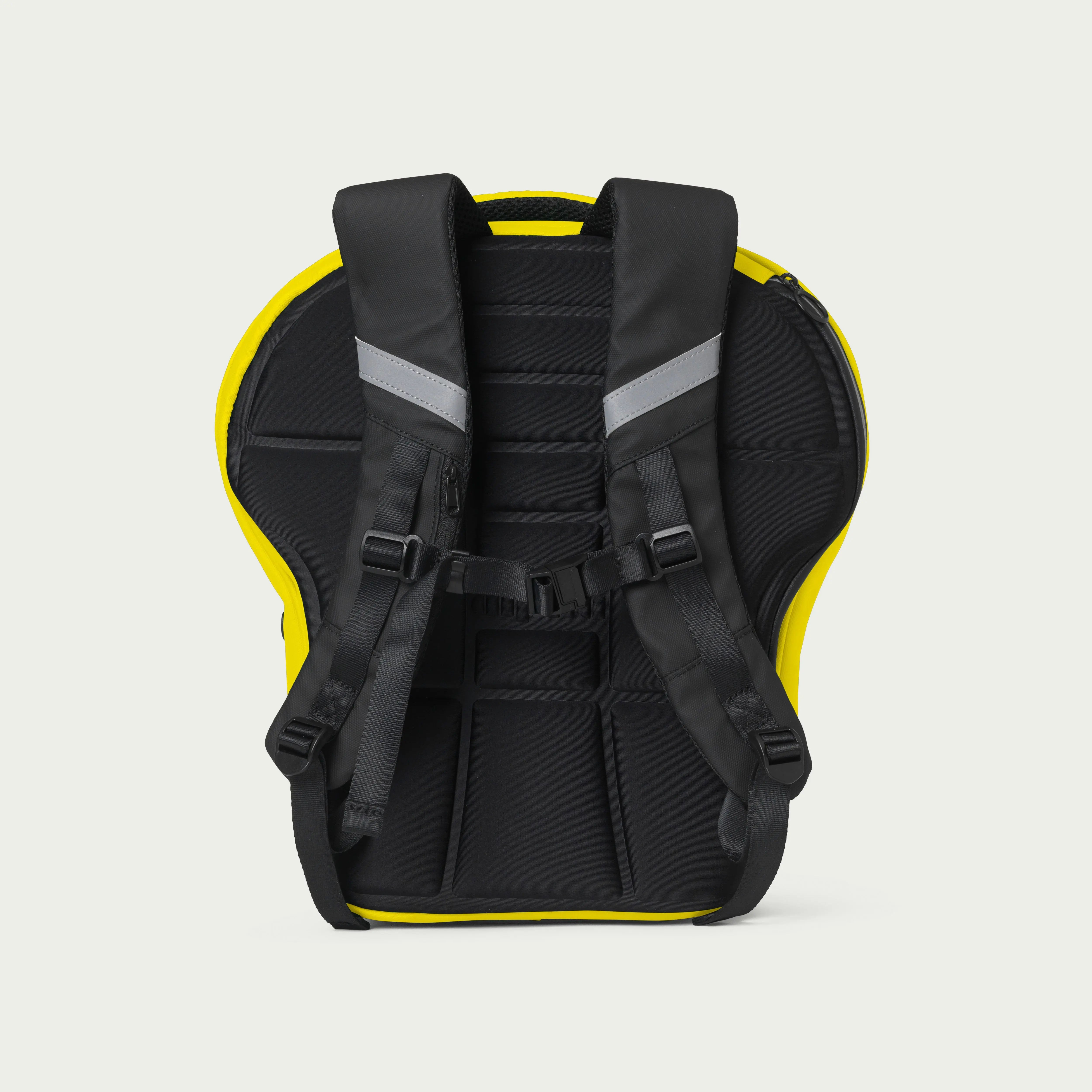 Suisse Large Backpackby alpha®